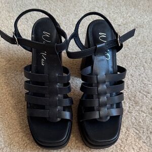 Women's Black Strappy Sandals - Size 7